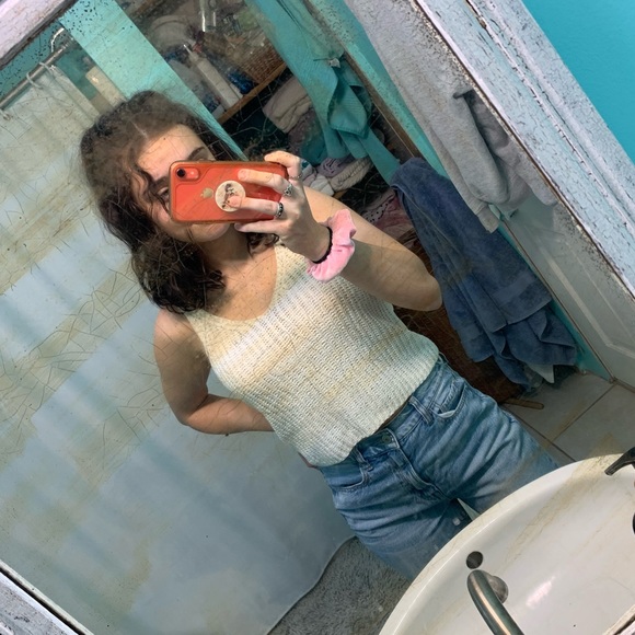 cropped crochet top - Picture 4 of 4